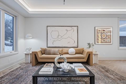 Photo 4 at 72 Lord Seaton Road, Windfields, Toronto
