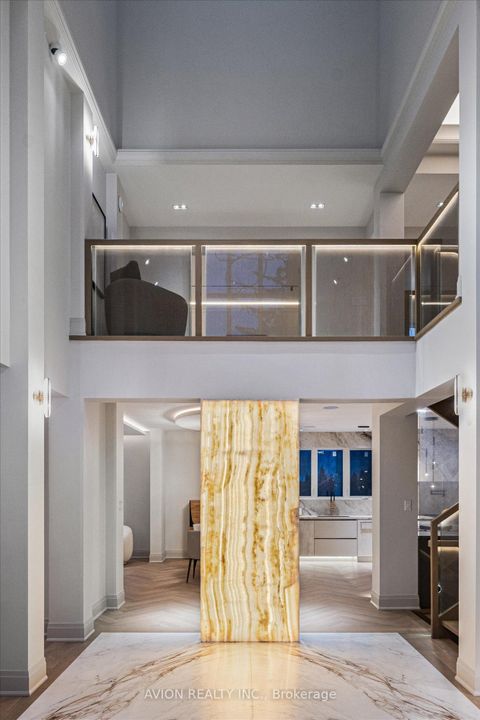 Photo 9 at 72 Lord Seaton Road, Windfields, Toronto