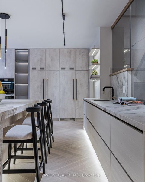 Photo 16 at 72 Lord Seaton Road, Windfields, Toronto