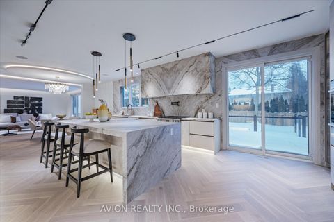 Photo 17 at 72 Lord Seaton Road, Windfields, Toronto