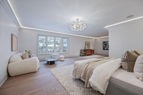 Photo 22 at 72 Lord Seaton Road, Windfields, Toronto