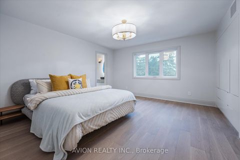 Photo 27 at 72 Lord Seaton Road, Windfields, Toronto