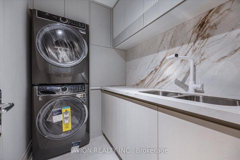 Photo 32 at 72 Lord Seaton Road, Windfields, Toronto