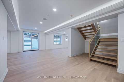 Photo 33 at 72 Lord Seaton Road, Windfields, Toronto