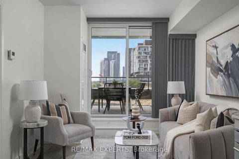 Photo 13 at 27 Bathurst Street, Waterfront Communities C1, Toronto
