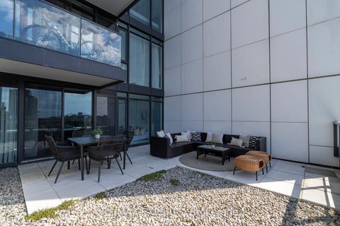 Photo 19 at 27 Bathurst Street, Waterfront Communities C1, Toronto
