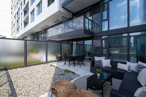 Photo 20 at 27 Bathurst Street, Waterfront Communities C1, Toronto