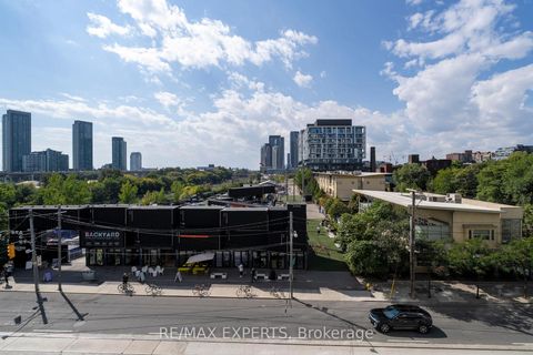 Photo 22 at 27 Bathurst Street, Waterfront Communities C1, Toronto