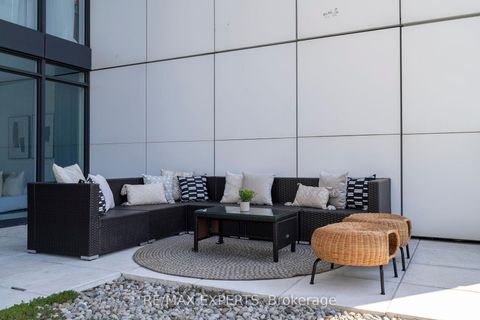 Photo 24 at 27 Bathurst Street, Waterfront Communities C1, Toronto
