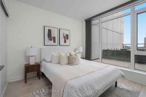 Photo 27 at 27 Bathurst Street, Waterfront Communities C1, Toronto
