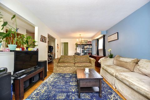 Photo 2 at 45 Henry Welsh Drive, Branson, Toronto Photo 2 at 45 Henry Welsh Drive, Branson, Toronto