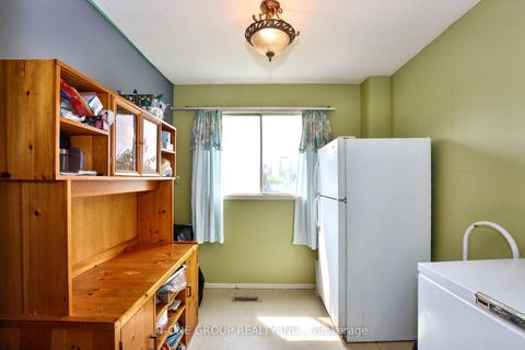 Photo 9 at 45 Henry Welsh Drive, Branson, Toronto Photo 9 at 45 Henry Welsh Drive, Branson, Toronto