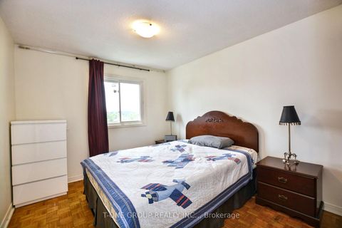 Photo 16 at 45 Henry Welsh Drive, Branson, Toronto