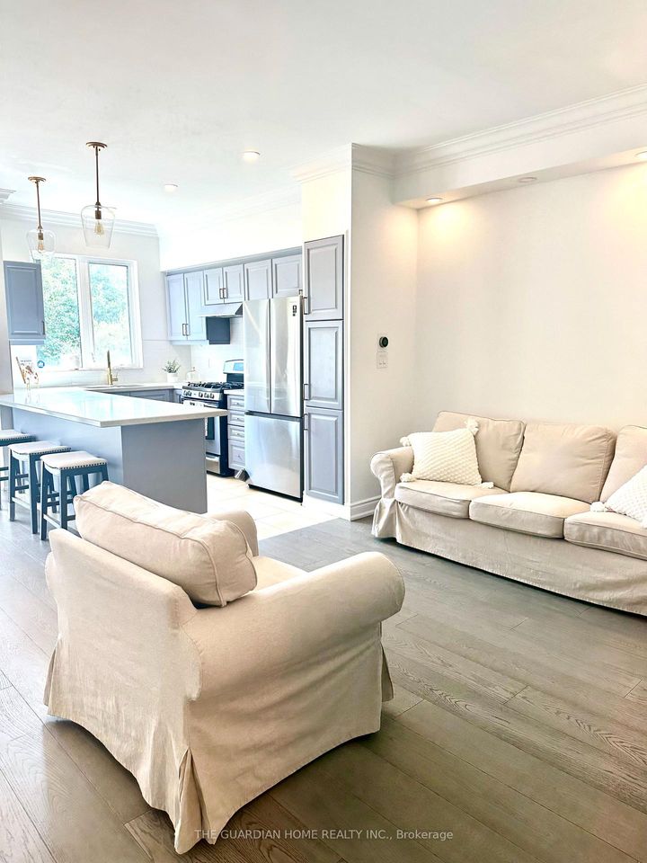 Photo 8 at 35 - 3057 Finch Avenue W, Humbermede, Toronto