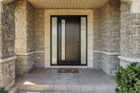 Photo 3 at 120 Valley Vista Drive, Patterson, Vaughan