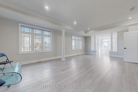 Photo 8 at 120 Valley Vista Drive, Patterson, Vaughan Photo 8 at 120 Valley Vista Drive, Patterson, Vaughan