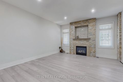 Photo 10 at 120 Valley Vista Drive, Patterson, Vaughan Photo 10 at 120 Valley Vista Drive, Patterson, Vaughan