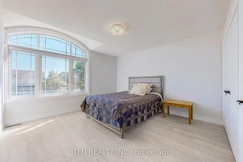 Photo 32 at 120 Valley Vista Drive, Patterson, Vaughan Photo 32 at 120 Valley Vista Drive, Patterson, Vaughan