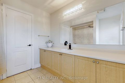 Photo 35 at 120 Valley Vista Drive, Patterson, Vaughan Photo 35 at 120 Valley Vista Drive, Patterson, Vaughan