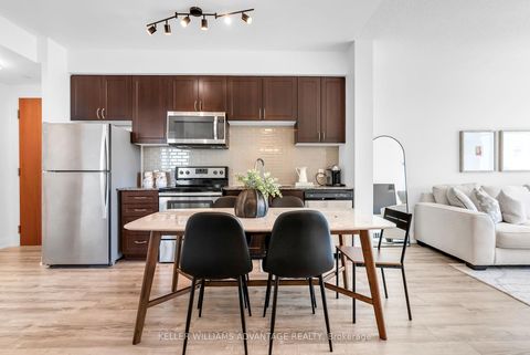 Photo 6 at 813 - 2800 Keele Street, CFB, Toronto
