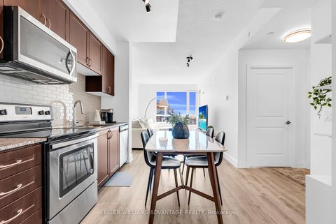 Photo 8 at 813 - 2800 Keele Street, CFB, Toronto