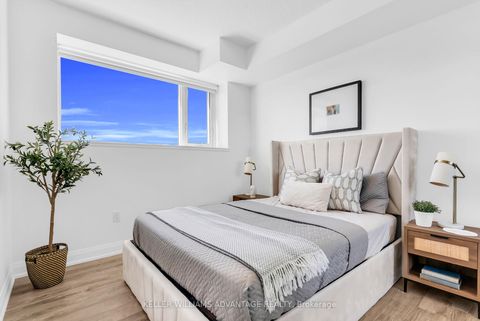 Photo 9 at 813 - 2800 Keele Street, CFB, Toronto