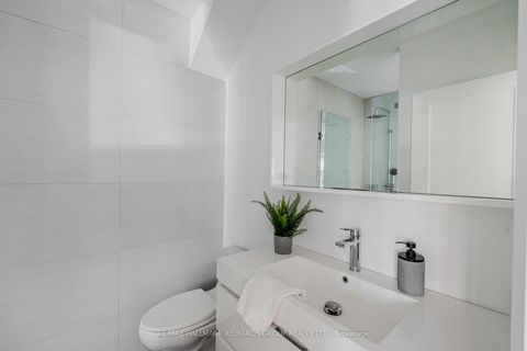 Photo 7 at 389 Woodbine Avenue, The Beaches, Toronto