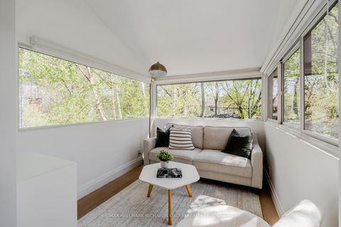 Photo 10 at 389 Woodbine Avenue, The Beaches, Toronto