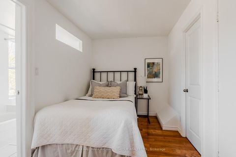 Photo 15 at 389 Woodbine Avenue, The Beaches, Toronto