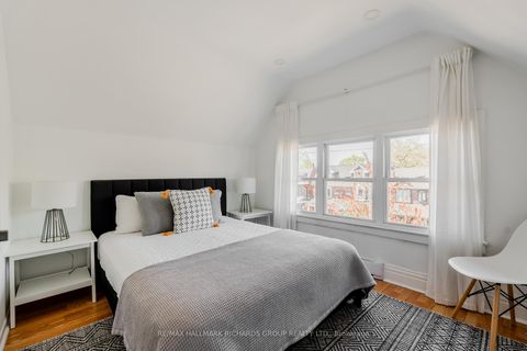 Photo 19 at 389 Woodbine Avenue, The Beaches, Toronto
