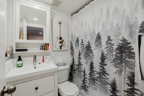 Photo 33 at 389 Woodbine Avenue, The Beaches, Toronto