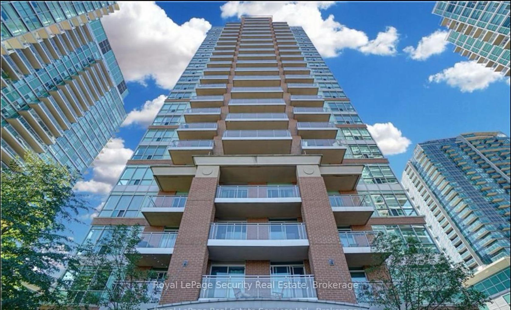 301 - 50 Lynn Williams Street, Niagara, Toronto by Loree Meneguzzi Real Estate 301 - 50 Lynn Williams Street, Niagara, Toronto