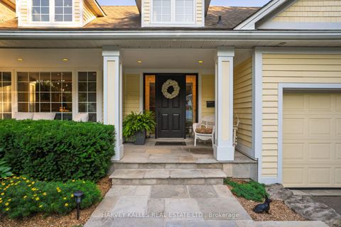 Photo 2 at 17 Elstree Road, Humber Valley, Toronto