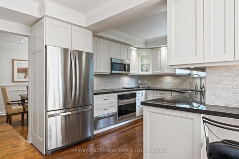 Photo 14 at 17 Elstree Road, Humber Valley, Toronto