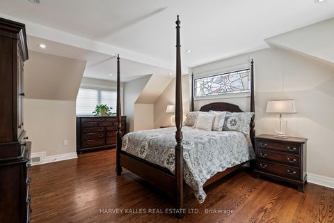 Photo 23 at 17 Elstree Road, Humber Valley, Toronto