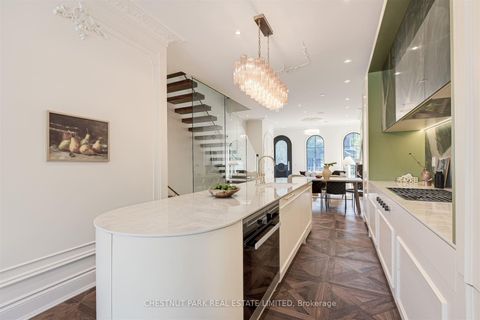 Photo 7 at 539 Crawford Street, Little Italy, Toronto