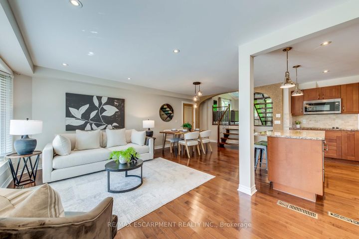 Photo 6 at 5281 Cindy Lane, Appleby, Burlington