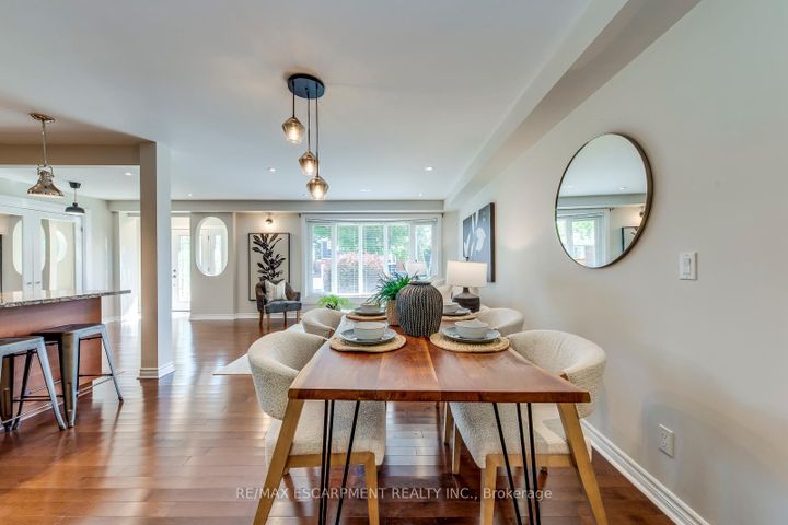 Photo 11 at 5281 Cindy Lane, Appleby, Burlington