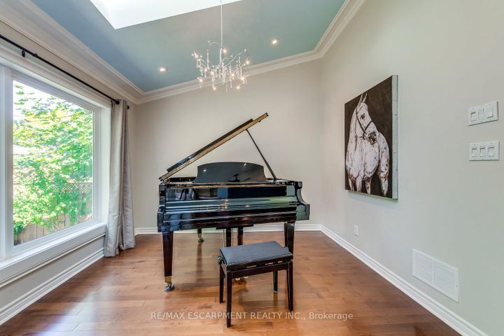 Photo 29 at 5281 Cindy Lane, Appleby, Burlington