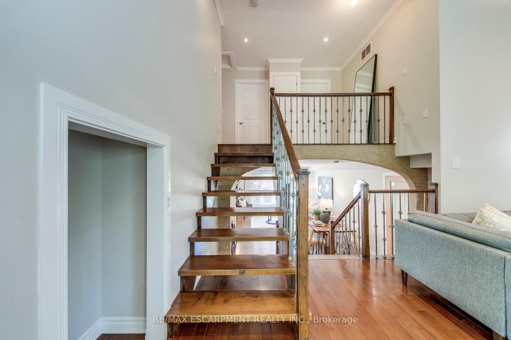 Photo 31 at 5281 Cindy Lane, Appleby, Burlington