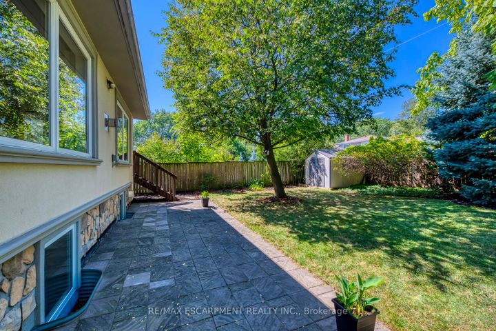 Photo 46 at 5281 Cindy Lane, Appleby, Burlington