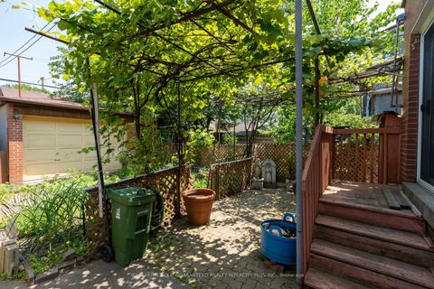 Photo 16 at 201 Westmount Avenue, Oakwood Village, Toronto