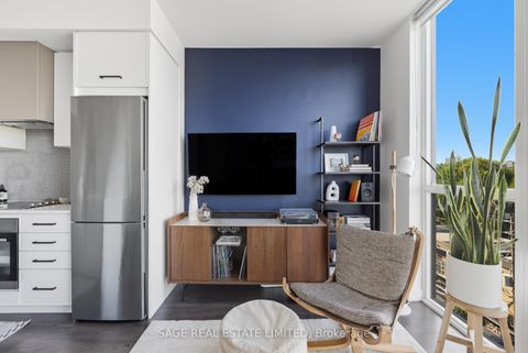 Photo 3 at 605 - 899 Queen Street E, South Riverdale, Toronto