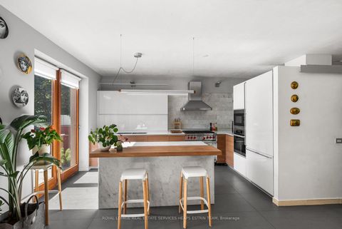 Photo 11 at 31 Governors Road, Leaside, Toronto