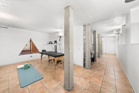 Photo 34 at 31 Governors Road, Leaside, Toronto
