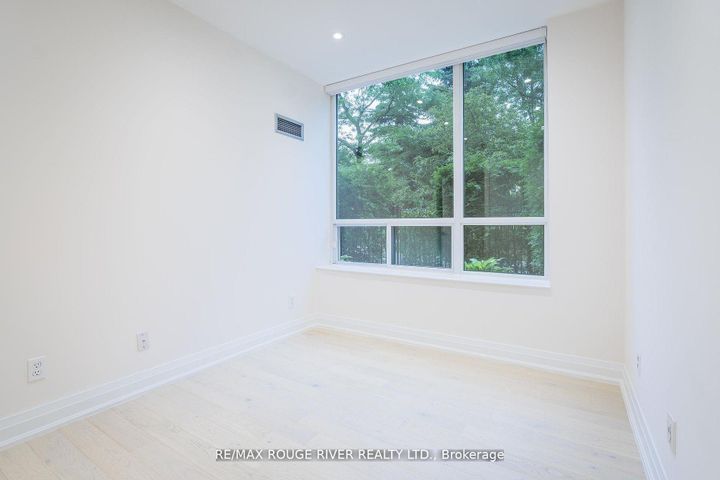 Photo 19 at 109 - 238 Doris Avenue, Willowdale East, Toronto