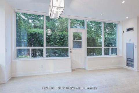 Photo 12 at 109 - 238 Doris Avenue, Willowdale East, Toronto