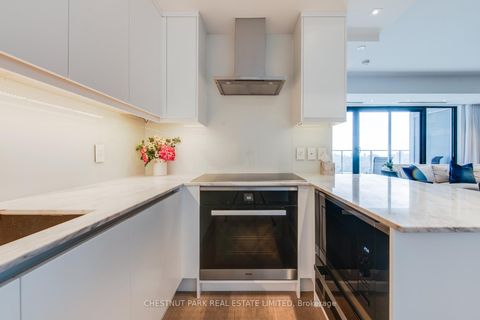 Photo 11 at 2703 - 200 Cumberland Street, Annex, Toronto