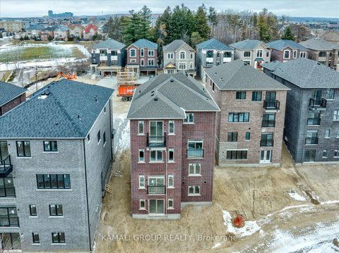 Photo 1 at 51 Ahchie Court, Patterson, Vaughan