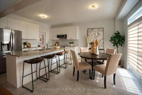 Photo 3 at 51 Ahchie Court, Patterson, Vaughan